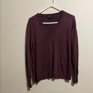 Banana Republic Deep Plum V-Neck Lightweight Knit Sweater with sparkle. Size M.